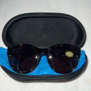costa maya polarized sunglasses w case